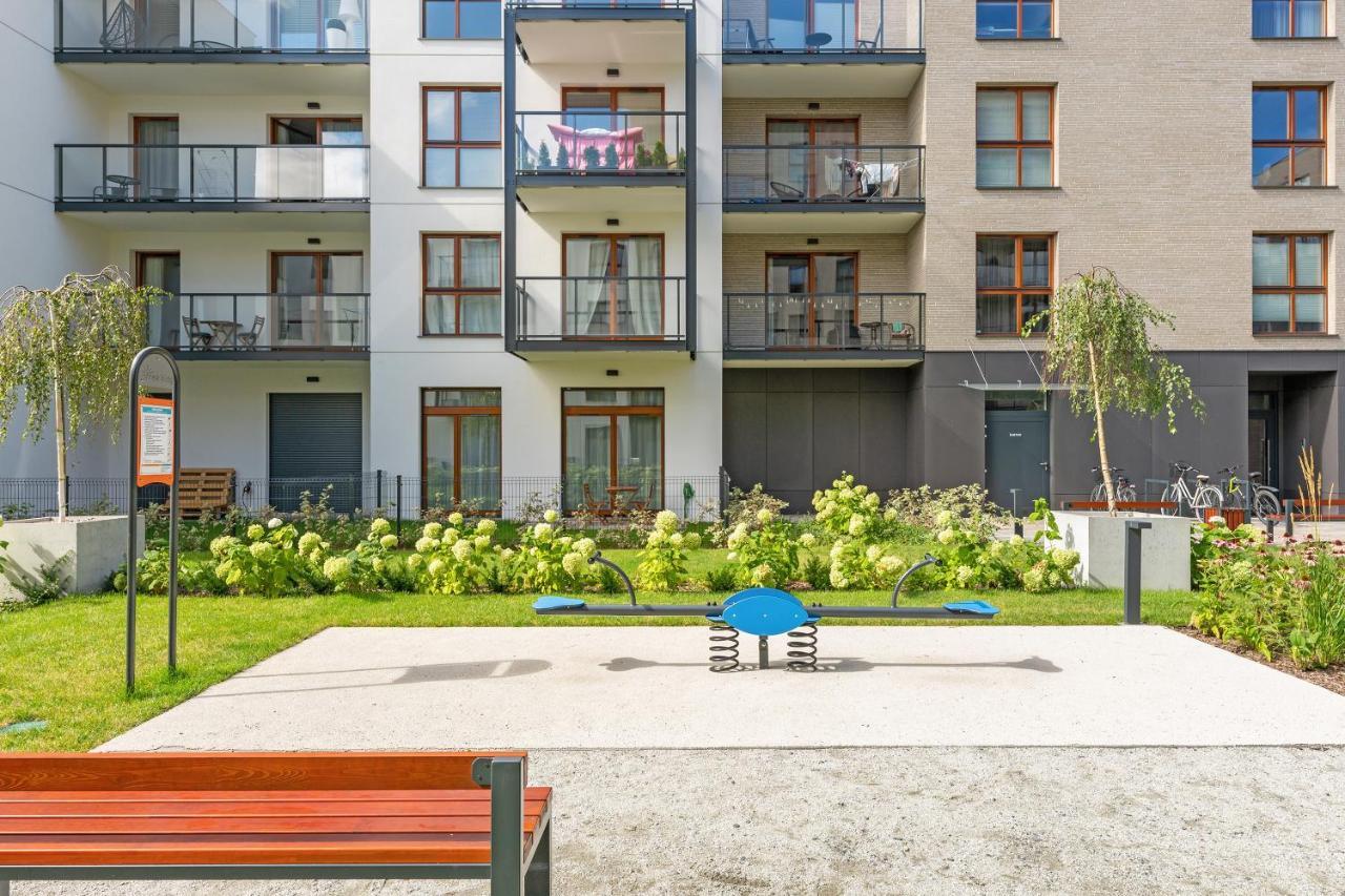 Zajezdnia Wrzeszcz Seaside & Parking By Downtown Apartments Гданск Екстериор снимка