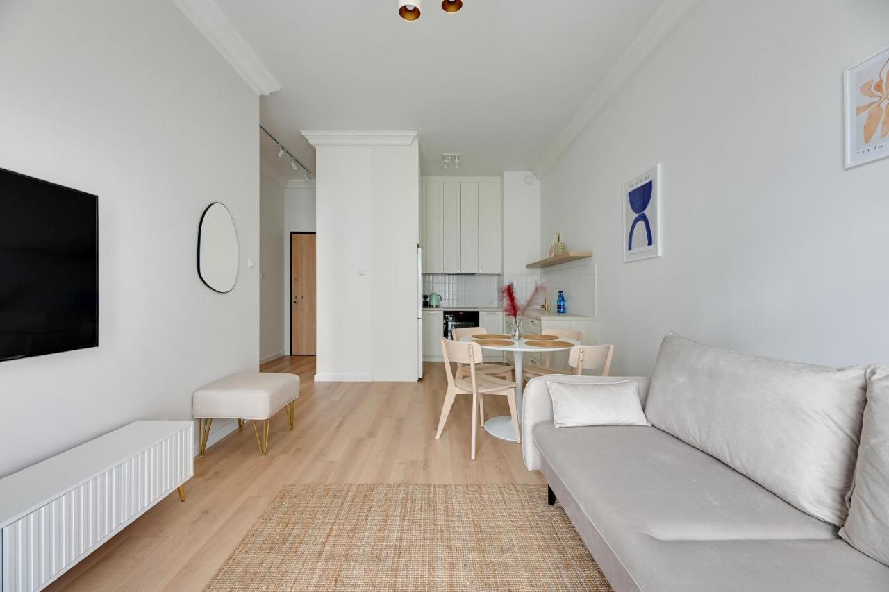 Zajezdnia Wrzeszcz Seaside & Parking By Downtown Apartments Гданск Екстериор снимка