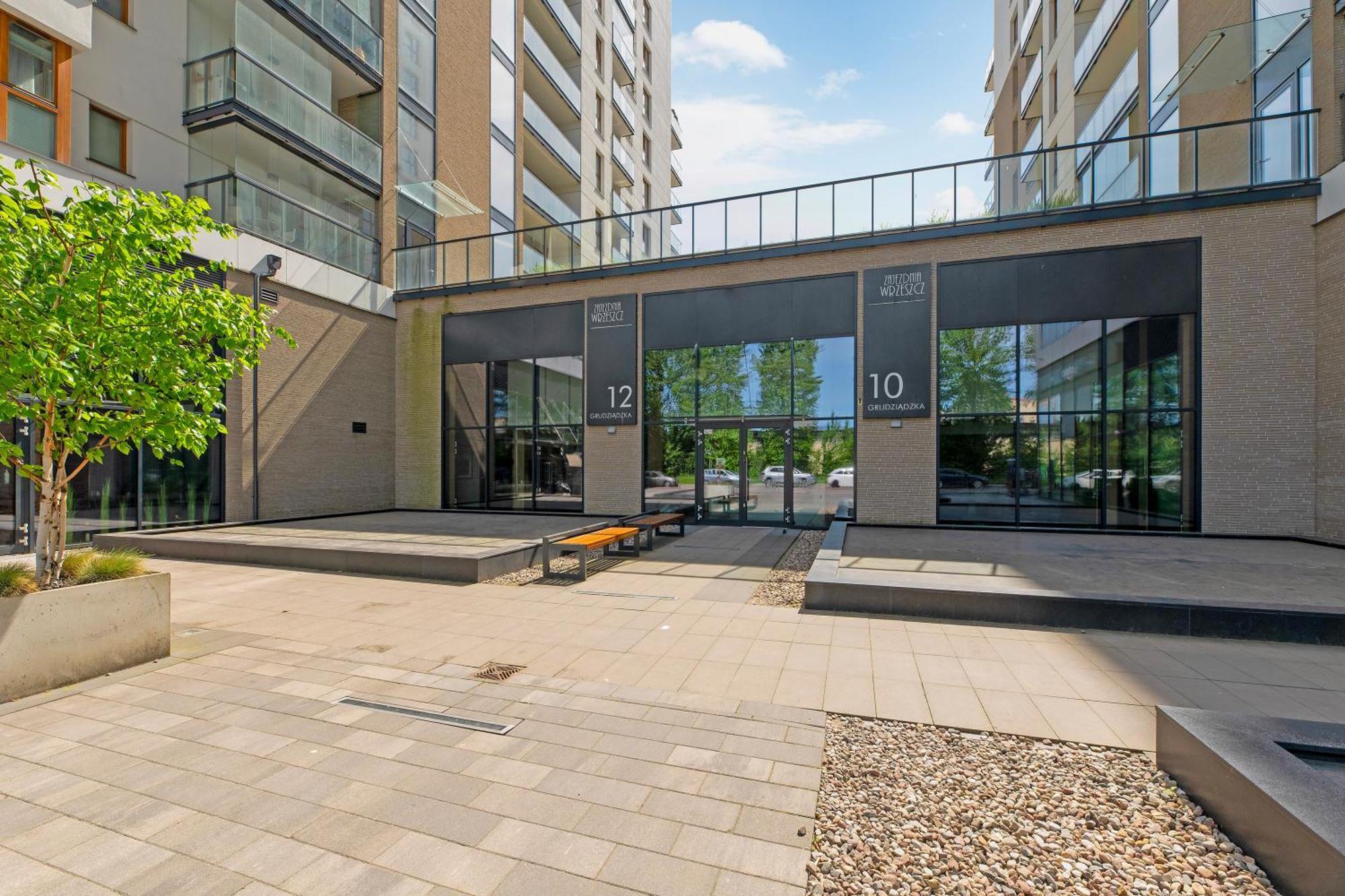 Zajezdnia Wrzeszcz Seaside & Parking By Downtown Apartments Гданск Екстериор снимка