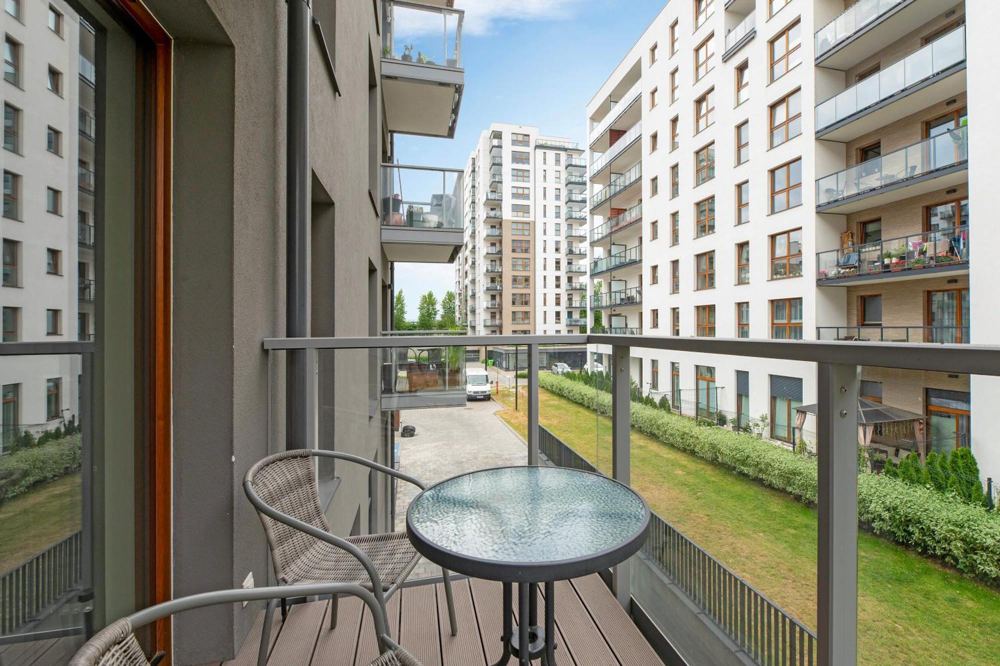 Zajezdnia Wrzeszcz Seaside & Parking By Downtown Apartments Гданск Екстериор снимка